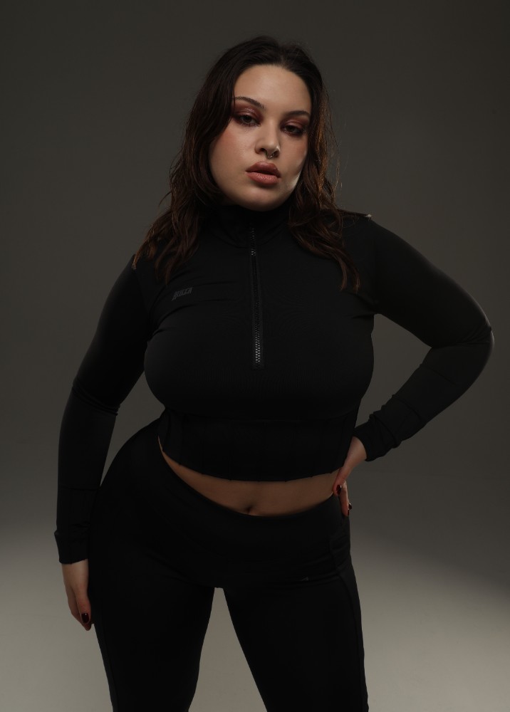survêtement de sport moulant suit OUTLINE de la marque THE-KILLA